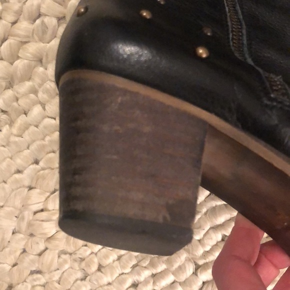 Eric Michael Leather Block Wood Heel Studded Boots Size EU 41 - Picture 7 of 16